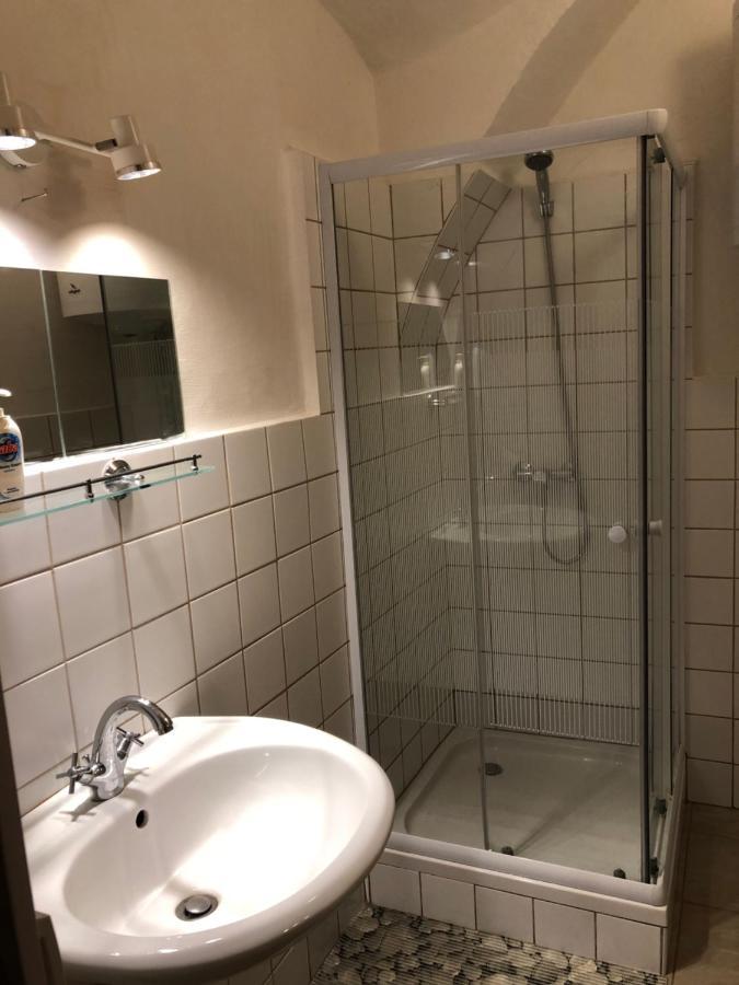 סופרון Apartman Becsi Utca מראה חיצוני תמונה