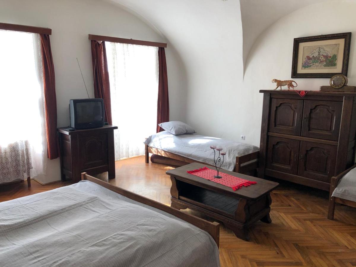 סופרון Apartman Becsi Utca מראה חיצוני תמונה